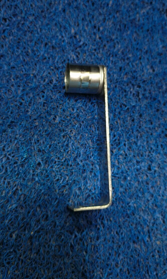 R.S Fancy Stainless Steel L Bracket 19mm 